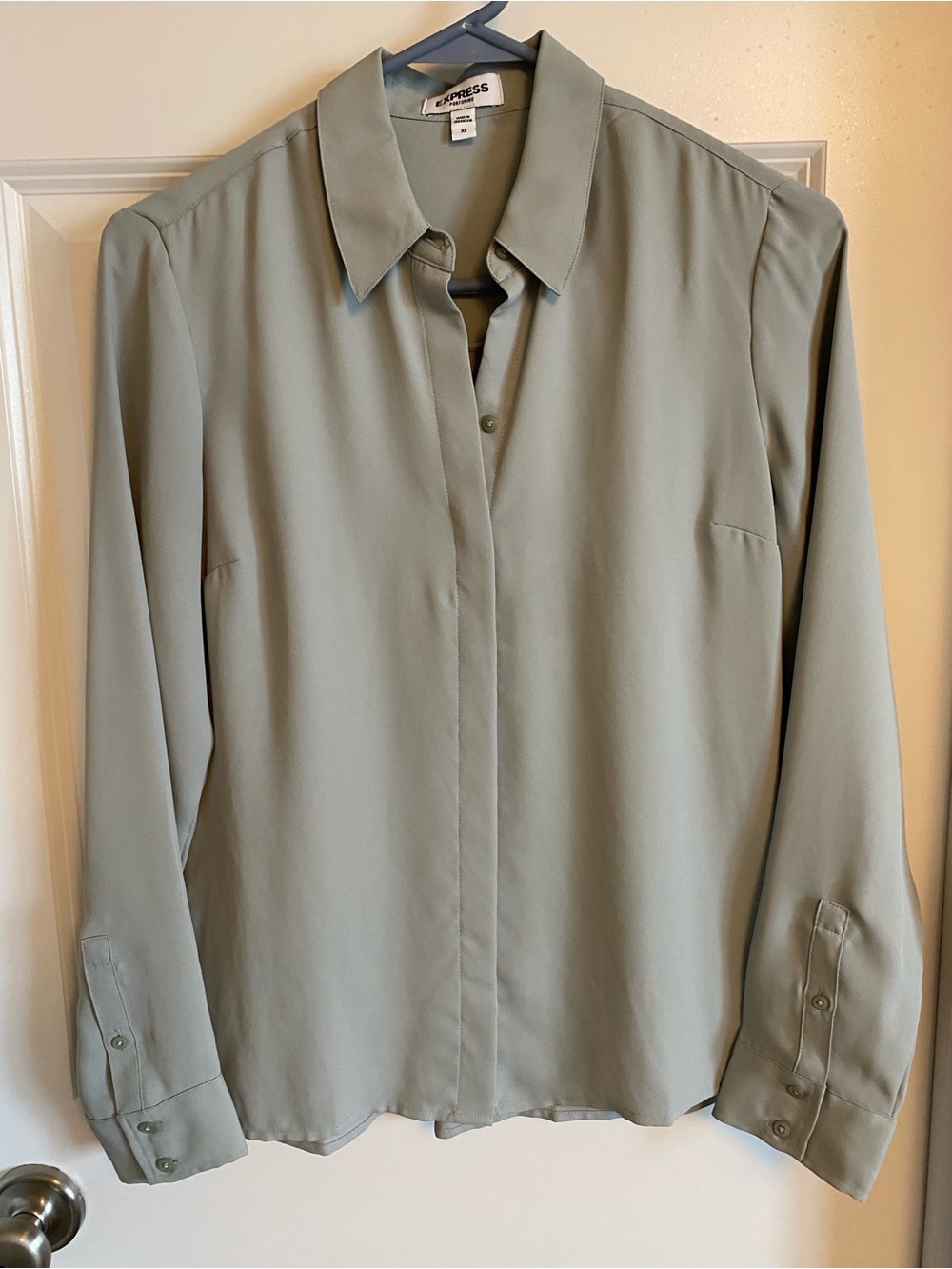 Express Women's Blue Gray Button-Front Collared Portofino Blouse